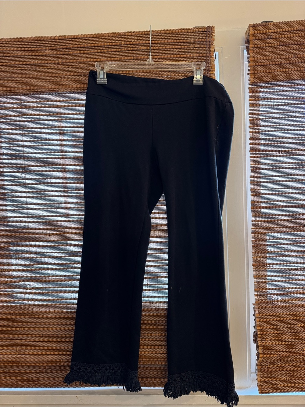 Fringe-Hem Wide-Leg Pants in Black